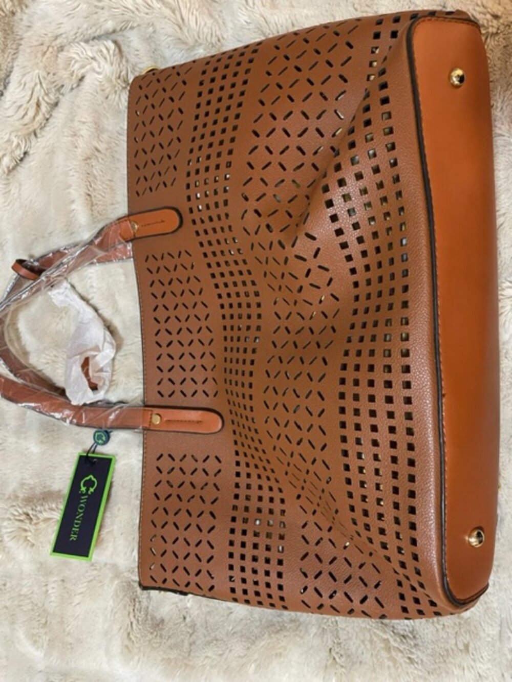C. Wonder Mia Tote with Removable Pouch-NWT - Picture 3 of 11